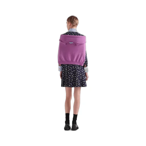Cashmere crew-neck sweater
