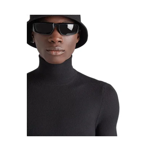 Cashmere turtleneck