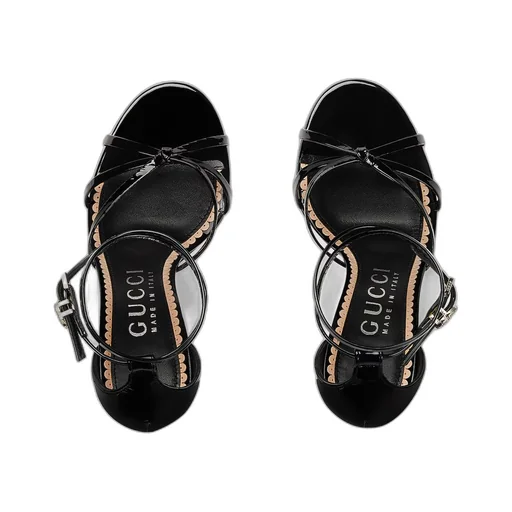 Women's strappy sandal