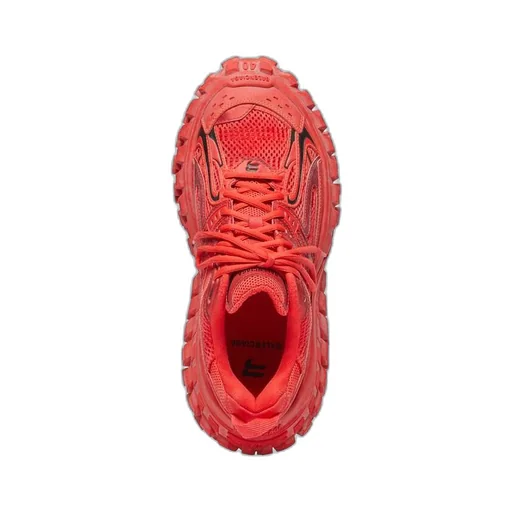 Defender Sneaker