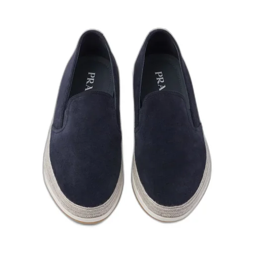 Suede slippers