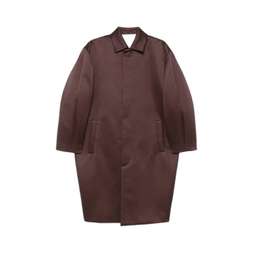 Buttoned-Collar Coat With Long Sleeves