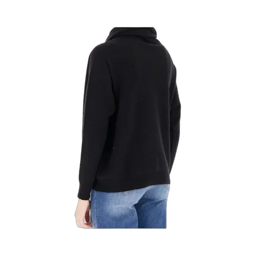 High-Neck Long-Sleeved Sweater