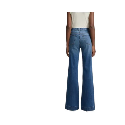 Flared Jeans