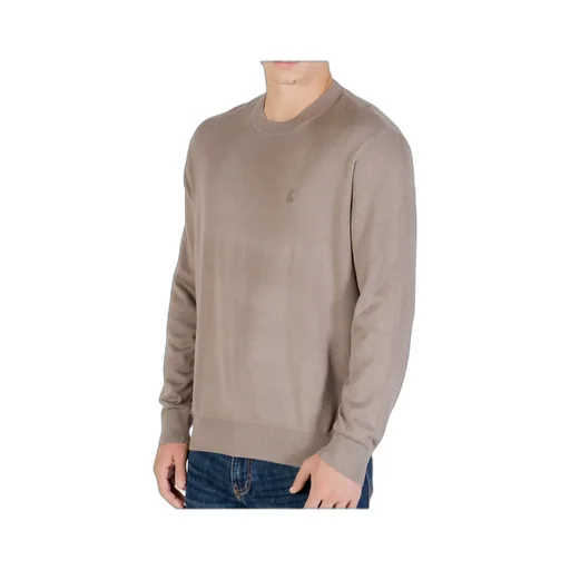 Long-Sleeved Knitted Shirt