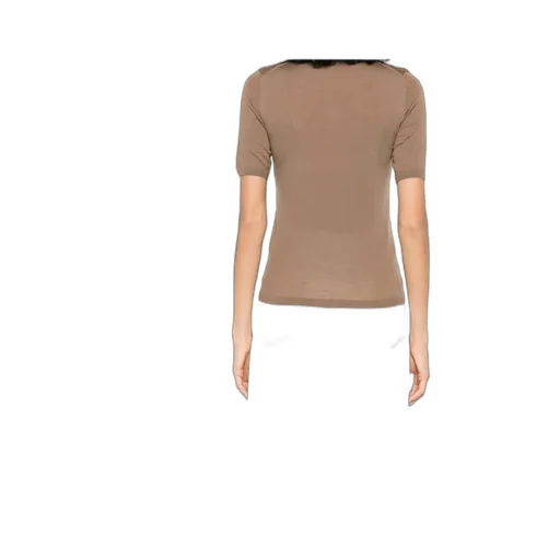Short-Sleeved T-Shirt