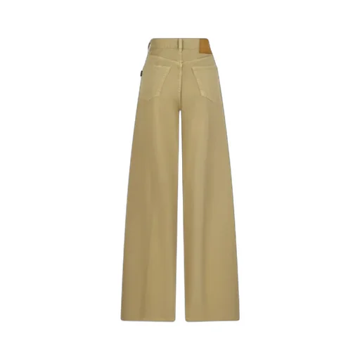 Wide-Legged Jeans
