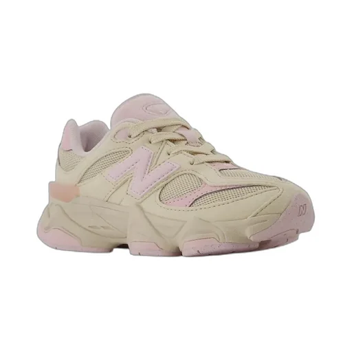 9060 Sneakers