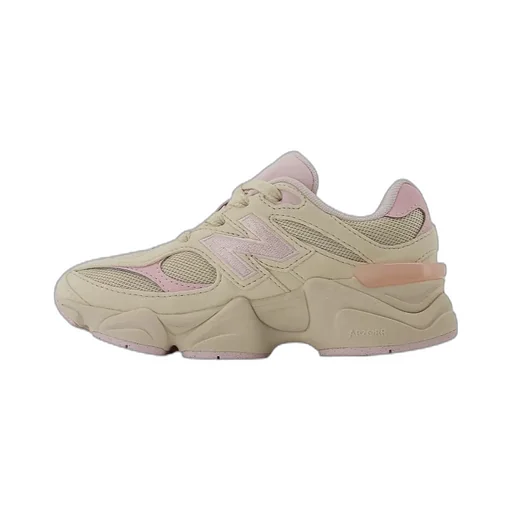 9060 Sneakers