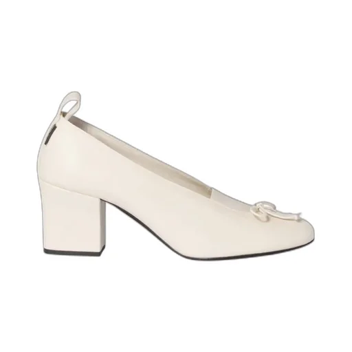 ÉLan Nappa Leather Pumps