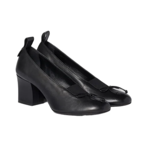 ÉLan Nappa Leather Pumps