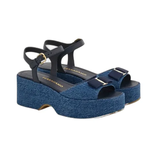 Iconic Bow Platform Sandal