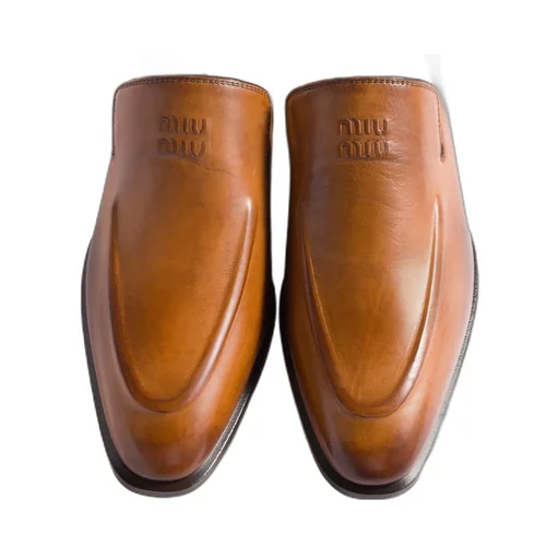 Miu Miu Logo-Embossed Mocassinis