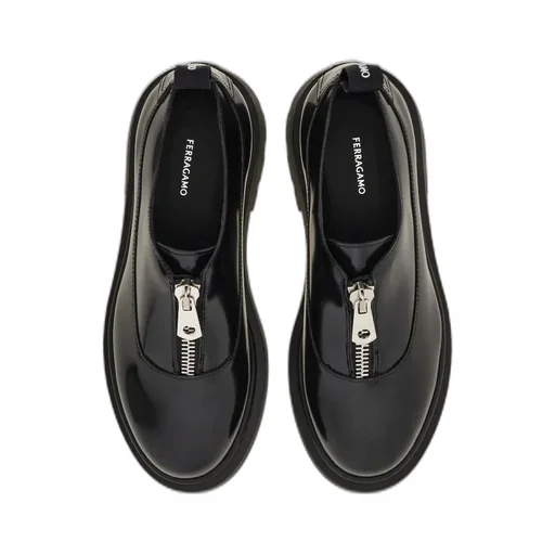 Shoe With Zipper