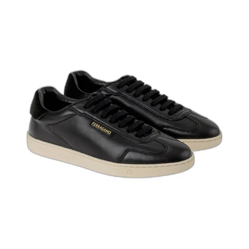 Low-Top Sneaker