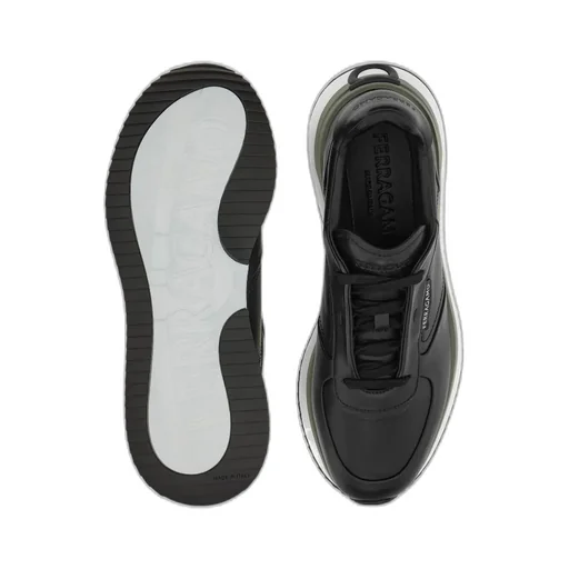 Low Cut Sneaker