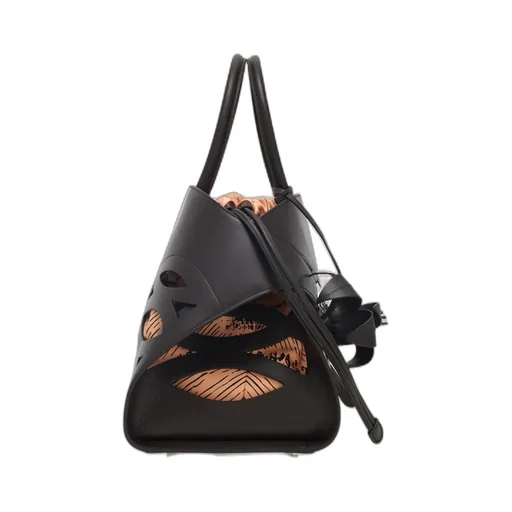 Back To Earth - Hug Handbag