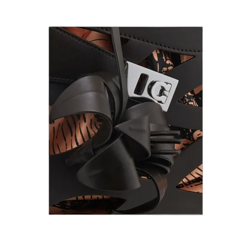 Back To Earth - Hug Handbag