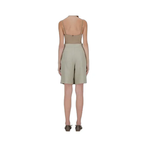 Herno Pleated Belted Shorts