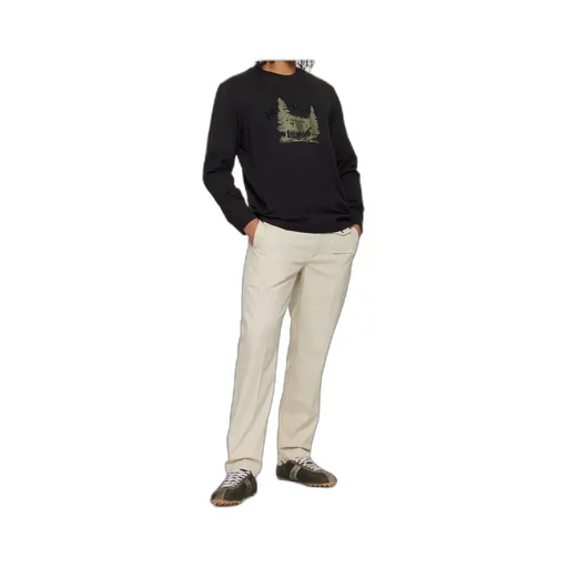 Long-Sleeved Crew Neck T-Shirt