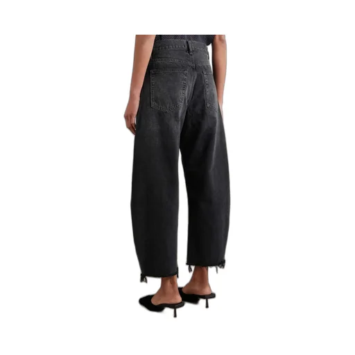 Frayed High-Waist Jeans