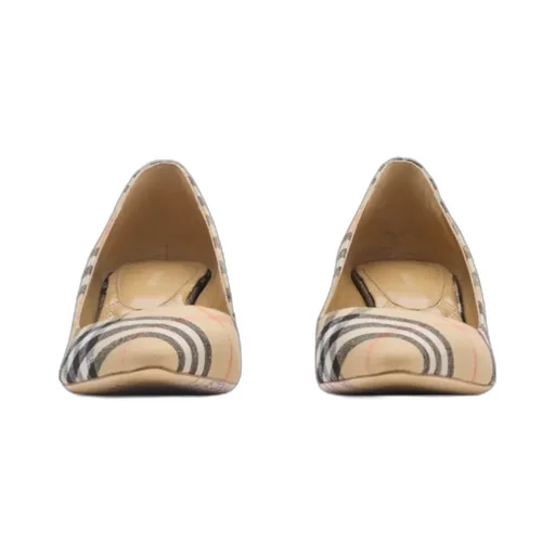Check Dame Pumps​