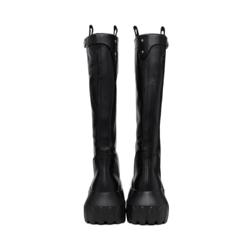 Round-Toed Boots