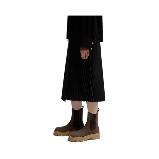 Aurea Nubuck Chelsea Boots