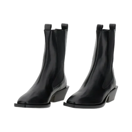 Leather Pointed-Toe Boots