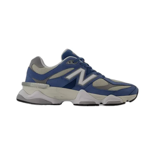 9060 Sneakers