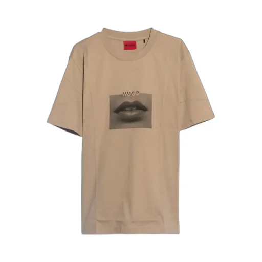 Short-Sleeved T-Shirt