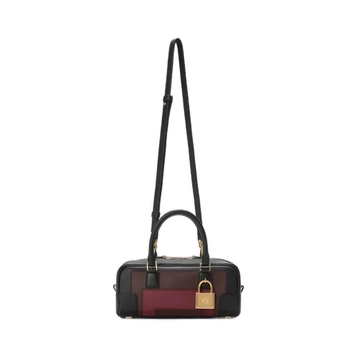 Amazona 23 Padlock-Detail Shoulder Bag