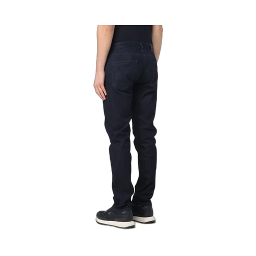 Logo-Plaque Slim-Fit Jeans