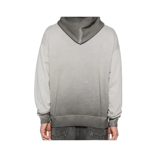 Long-Sleeved Sweatshirt
