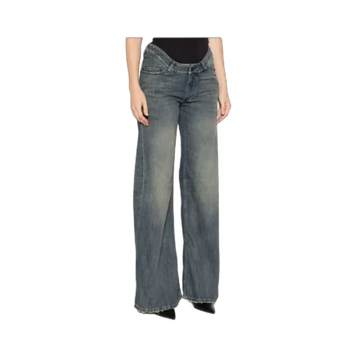 Wide-Leg Jeans