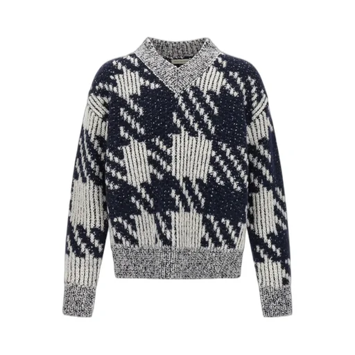 Long-Sleeved Pullover