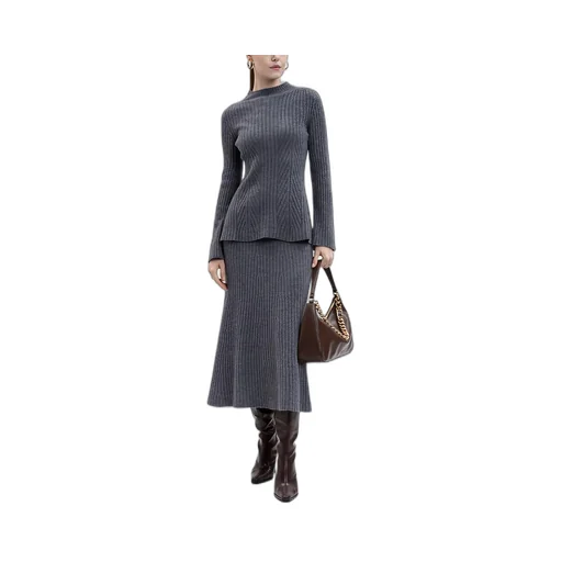 Ribbed Flared Midi Skirt