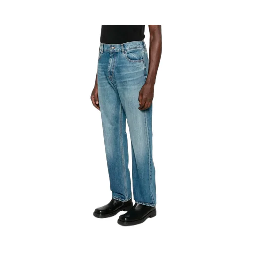Straight Jeans