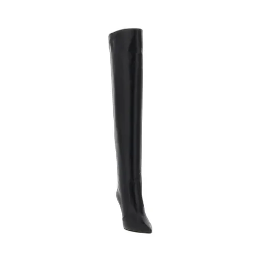 Pointed-Toe Boots
