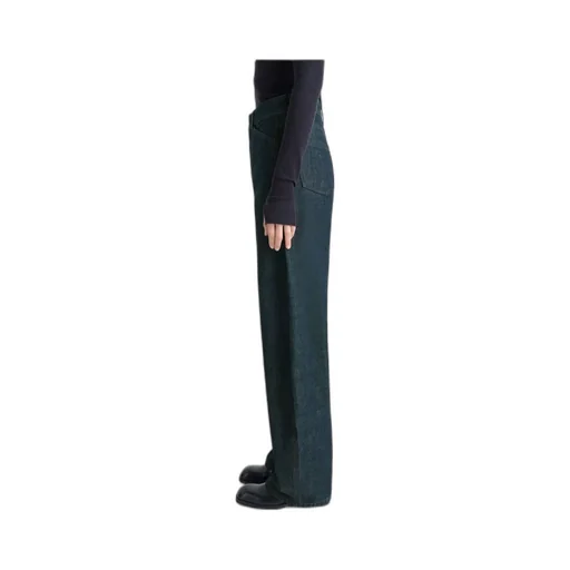 High-Waisted Curved Jeans