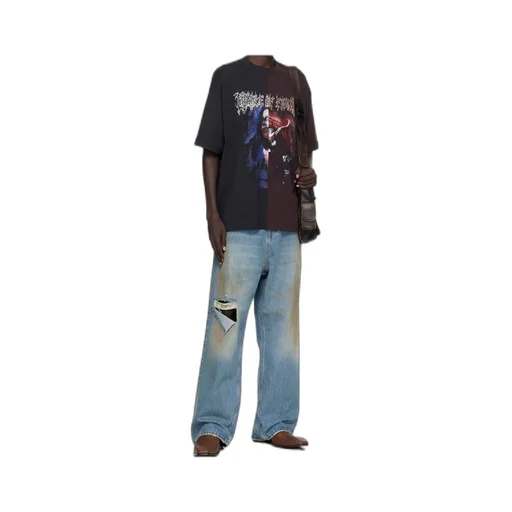 Distressed Baggy Jeans
