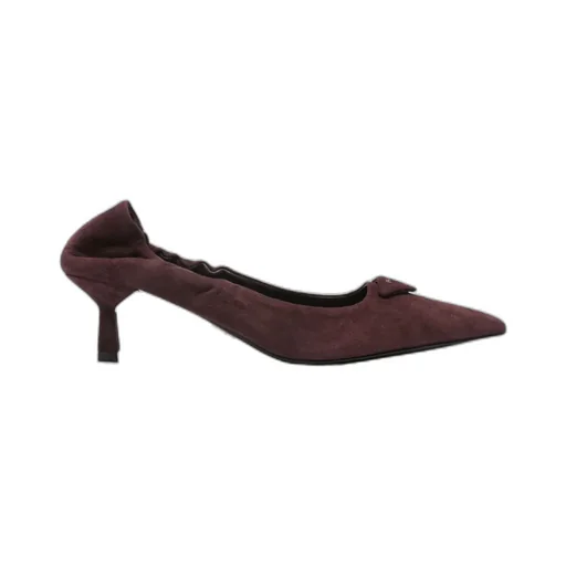 Pointed-Toe Kitten-Heel Pumps
