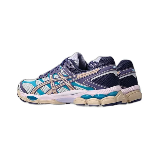 Asics Gel-Cumulus 16 Lace-Up Sneakers