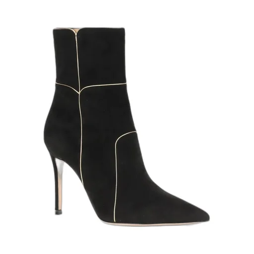 95Mm Pointed-Toe Stiletto Boots