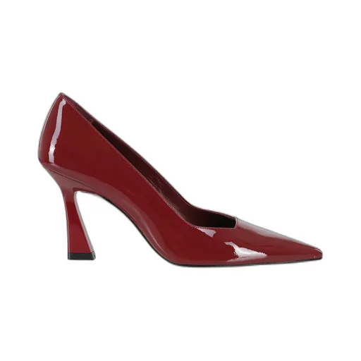 Pointed-Toe Pumps