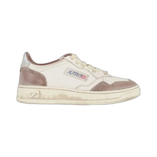 Medalist Low Sneakers