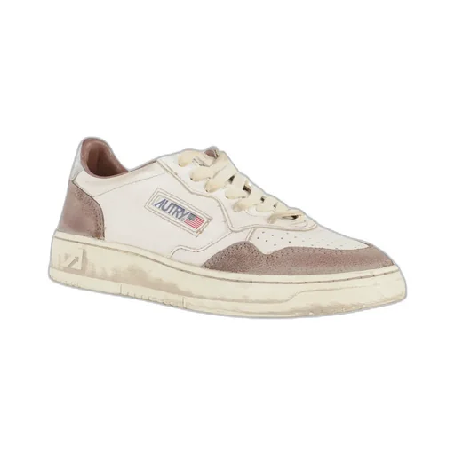 Medalist Low Sneakers