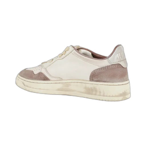 Medalist Low Sneakers