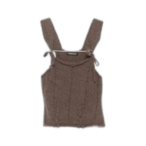 Sleeveless Vest