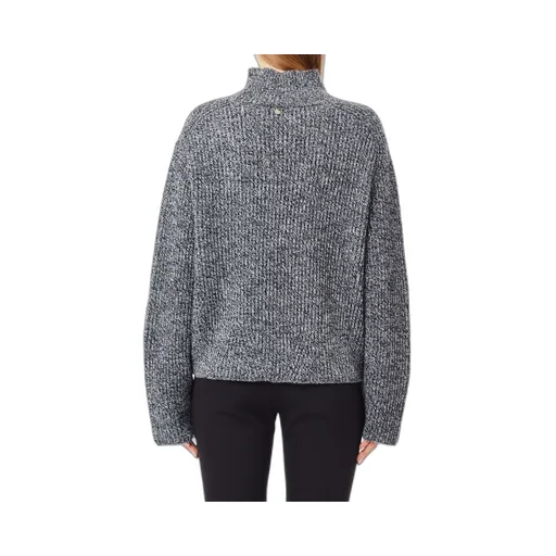 Flower-Appliqu Sweater